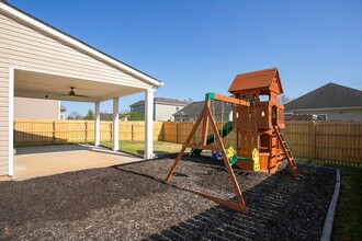 374 Sarava Ln in Smyrna, TN - Foto de edificio - Building Photo