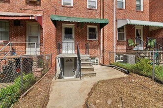 1217 W 37th St, Unit Brand new cozy apartment in Baltimore, MD - Foto de edificio - Building Photo