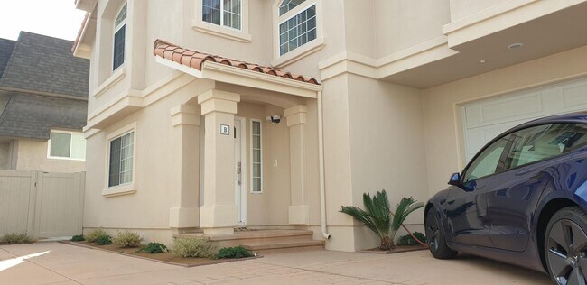property at 2102 Nelson Ave