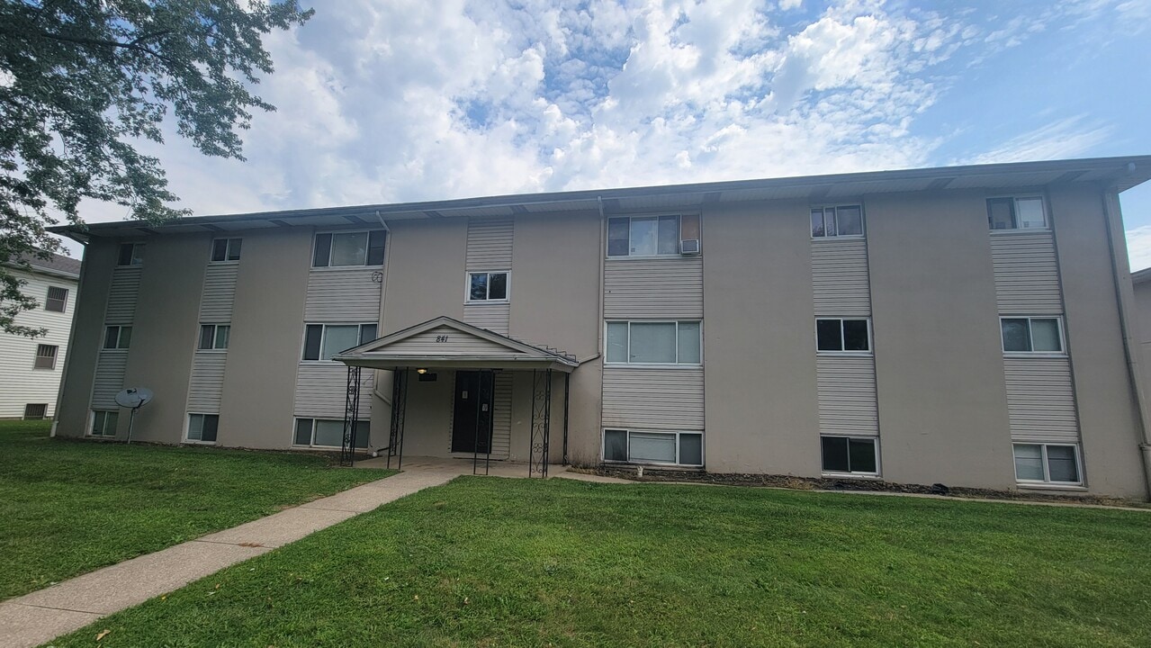 Parkview Apartments in Kent, OH - Building Photo