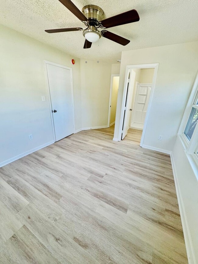 1602 Klauke St in Rosenberg, TX - Building Photo - Building Photo