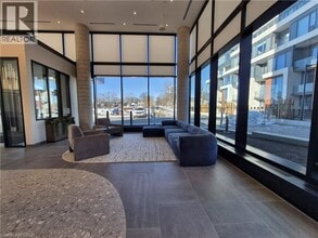 25 Wellington St S in Kitchener, ON - Building Photo - Building Photo