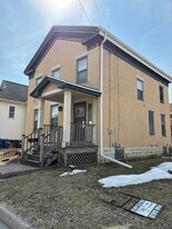 543 Jackson St in Oshkosh, WI - Building Photo