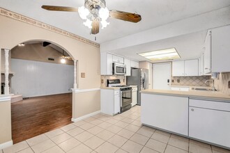 4802 Gerona Dr in Austin, TX - Building Photo - Building Photo
