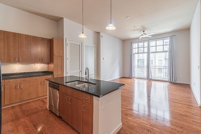 property at 711 Cosmopolitan Dr NE