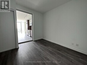1787-1787 St Clair Ave W in Toronto, ON - Building Photo - Building Photo