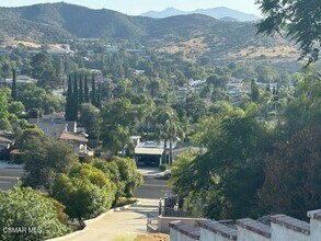 2485 E Hillcrest Dr in Thousand Oaks, CA - Building Photo - Building Photo