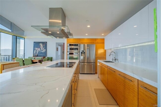 1155 N Brand Blvd in Glendale, CA - Building Photo - Building Photo