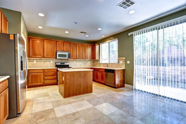 6807 Pleasantville Ct in Las Vegas, NV - Foto de edificio - Building Photo