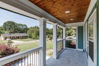 330 Monty Dr in Athens, GA - Building Photo - Building Photo
