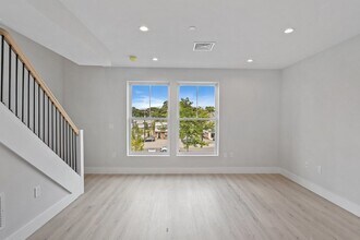 186 Bedford St-Unit -208 in Lexington, MA - Building Photo - Building Photo