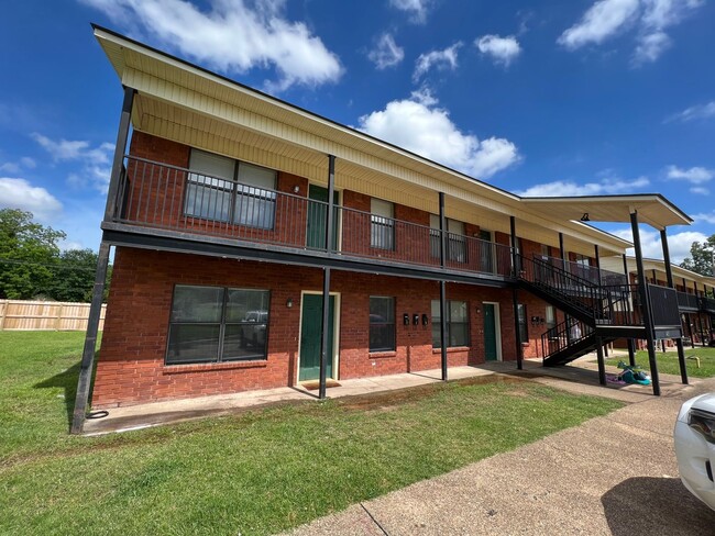 property at 2233 Alma Blvd