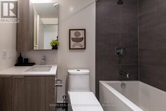 223-2223 Redpath Ave in Toronto, ON - Building Photo - Building Photo