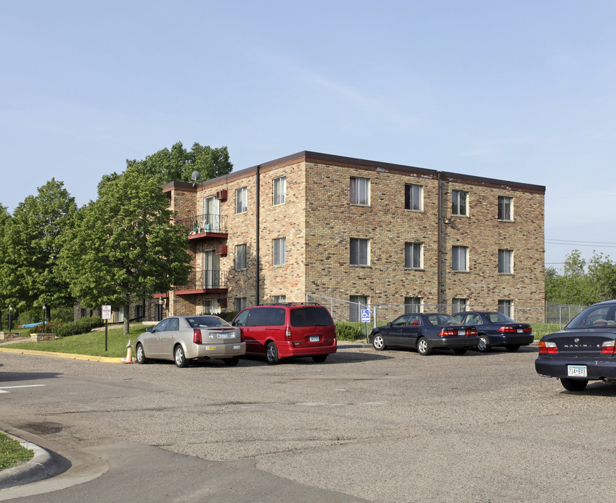 7125 Concord Blvd E in Inver Grove Heights, MN - Building Photo