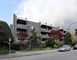 1125 W 13th Ave in Vancouver, BC - Building Photo