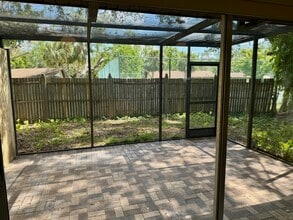 2225 Bispham Rd in Sarasota, FL - Building Photo - Building Photo