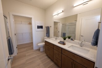 Highlands at Aero Park Apartments & Townhomes 55+ in Menomonee Falls, WI - Building Photo - Building Photo