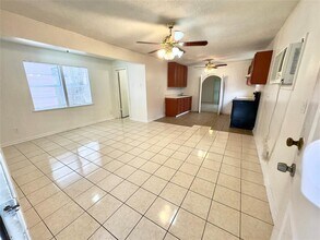 416 Frisco St-Unit -B in Houston, TX - Building Photo - Building Photo