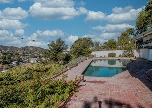 3551 Westfall Dr in Los Angeles, CA - Building Photo - Building Photo