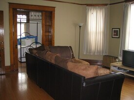 430 4th St NE, Unit lower