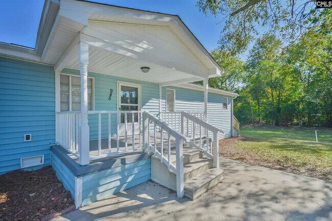 945 State Rd S-32-1466 in Swansea, SC - Building Photo - Building Photo