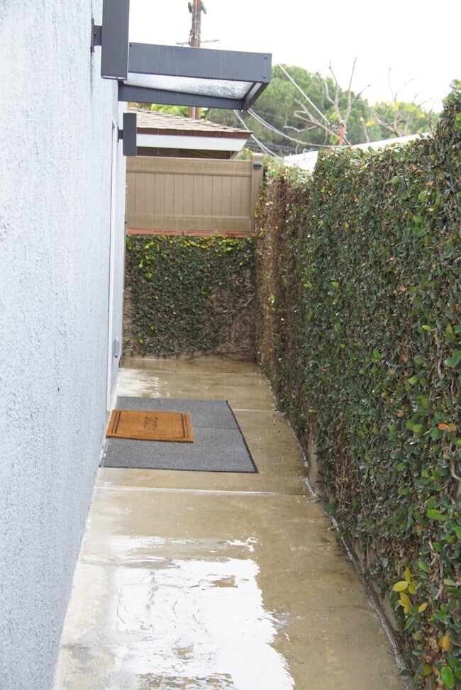 1850 Lees Ave, Unit A in Long Beach, CA - Foto de edificio - Building Photo