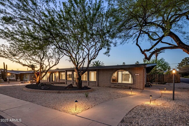 property at 3744 E Glenrosa Ave