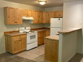 607 Professional Dr, Unit Apt. C in Bozeman, MT - Foto de edificio - Building Photo
