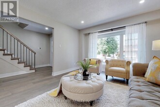 114 Mossbrook Crescent in Toronto, ON - Building Photo - Building Photo