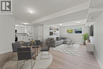 1849 Meldrum Rd in Windsor, ON - Building Photo - Building Photo