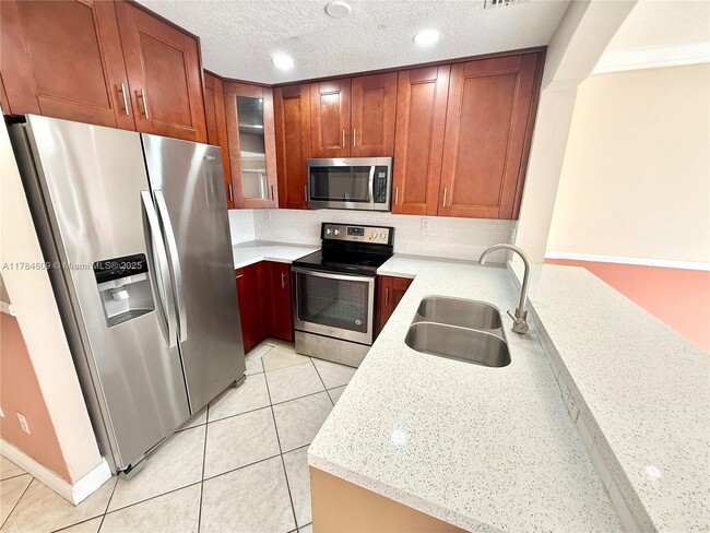 13922 SW 172nd Terrace in Miami, FL - Foto de edificio - Building Photo