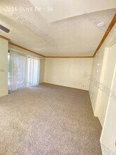 2554 Olive Dr in Palmdale, CA - Building Photo - Building Photo