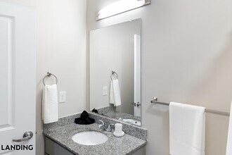 602 Laconia Cir, Unit 5102 in Spartanburg, SC - Building Photo - Building Photo