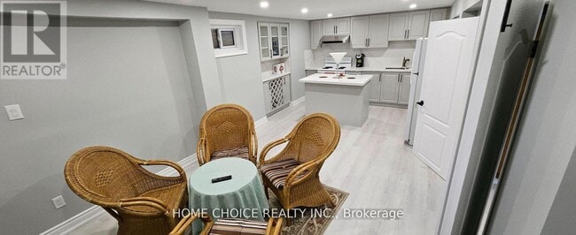 18 Stone Mason Dr in Markham, ON - Building Photo - Building Photo