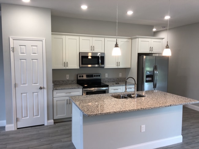 1125 Nelson Meadow Ln in Poinciana, FL - Building Photo - Building Photo