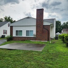 308 1st Ave in Vestal, NY - Building Photo - Building Photo