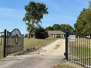 16125 State Hwy 160 in Blue Ridge, TX - Foto de edificio - Building Photo