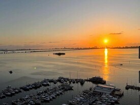 555 NE 15th St, Unit 22F in Miami, FL - Building Photo