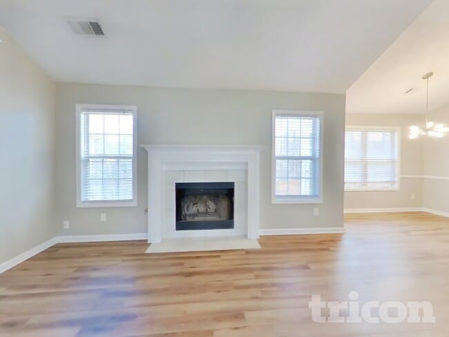 200 Pebble Brooke Ct in Covington, GA - Building Photo - Building Photo