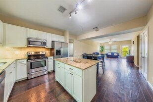 2708 San Pedro St in Austin, TX - Building Photo