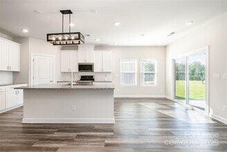 4502 Bright Rd in Charlotte, NC - Building Photo - Building Photo