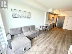 38-1738 Forest Manor Rd in Toronto, ON - Building Photo - Building Photo