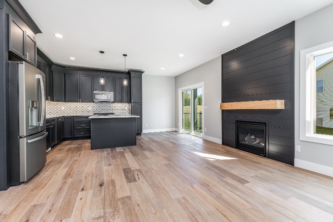 1370 Autumn Ridge Ln in Dubuque, IA - Foto de edificio - Building Photo