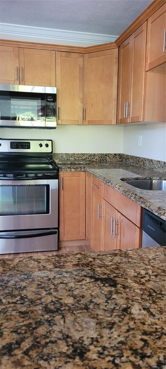 9495 Evergreen Pl, Unit 401 in Davie, FL - Foto de edificio - Building Photo