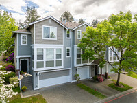 Ashburn Condominiums in Renton, WA - Foto de edificio - Building Photo