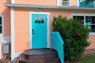 693 Law St, Unit B in Melbourne, FL - Building Photo