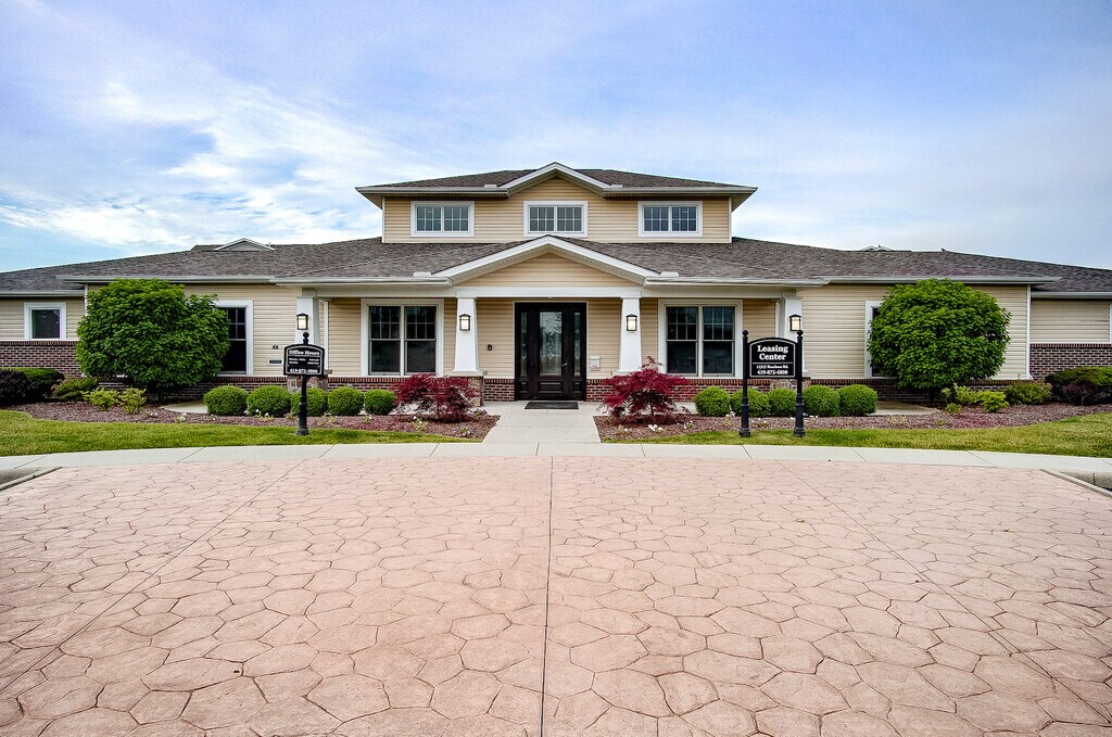 Waterstone Landing Perrysburg, OH Apartments