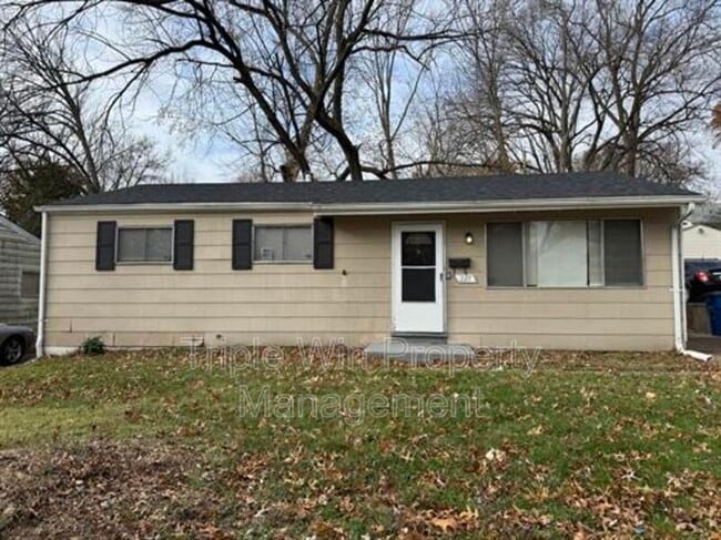 227 Meadowcrest Dr in Ferguson, MO - Building Photo - Building Photo