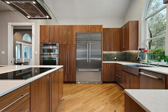 712 Furlong Dr in Austin, TX - Building Photo - Building Photo