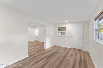 34 W Azalea Cir in Rockledge, FL - Building Photo - Building Photo